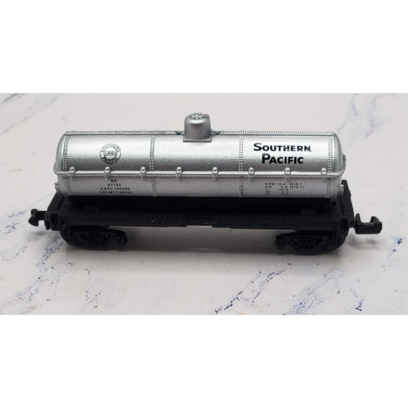 N Scale Speed Silver one dome Oil Tanker Car Southern Pacific SP 97732 - Picture 3 of 7